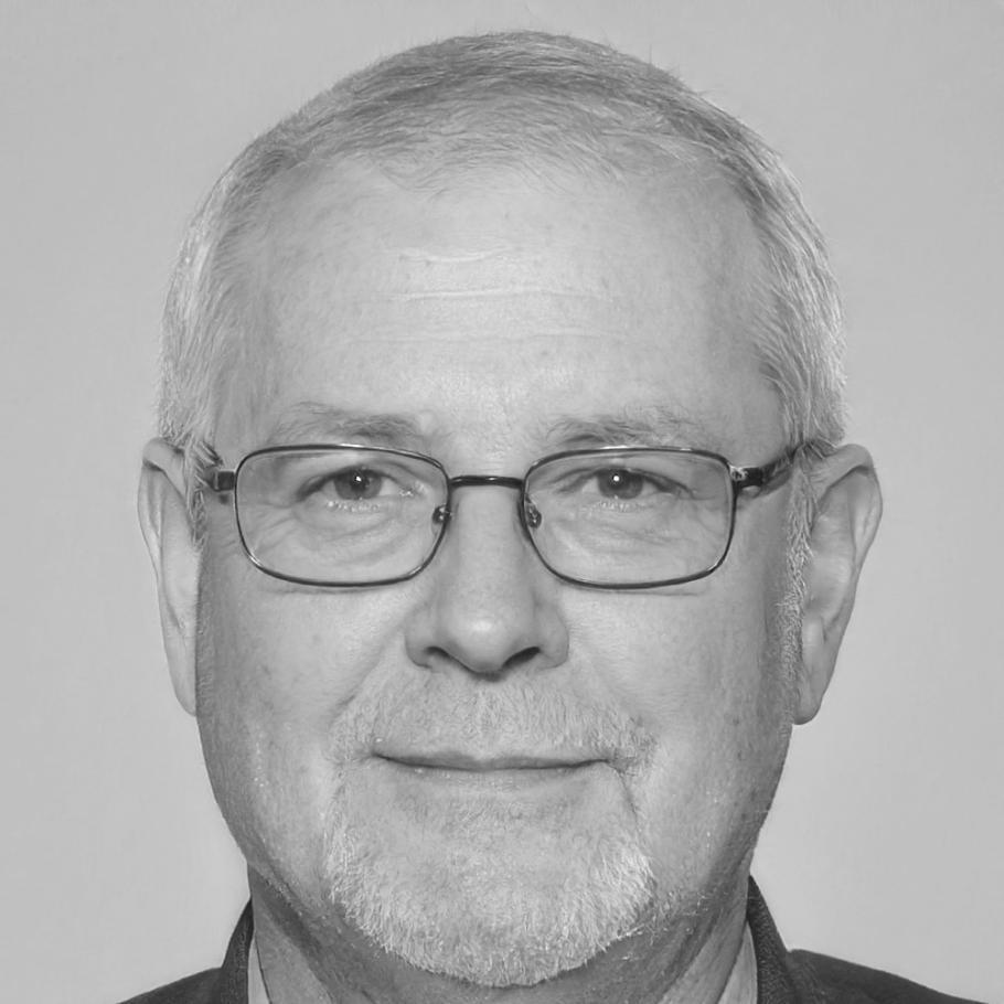 Олег Вересюк, викладач хатха-йоги та відновлювальної практики